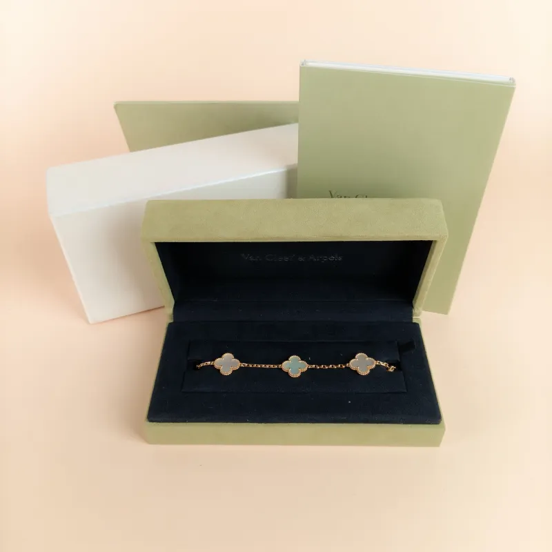 Van Cleef & Arpels Bracelet Alhambra Alhambra Collection Five-Motif Bracelet Pearl · White Mother-of-Pearl 18KY ellow Gold Vintage Small 19cm — cover view 6 of 9