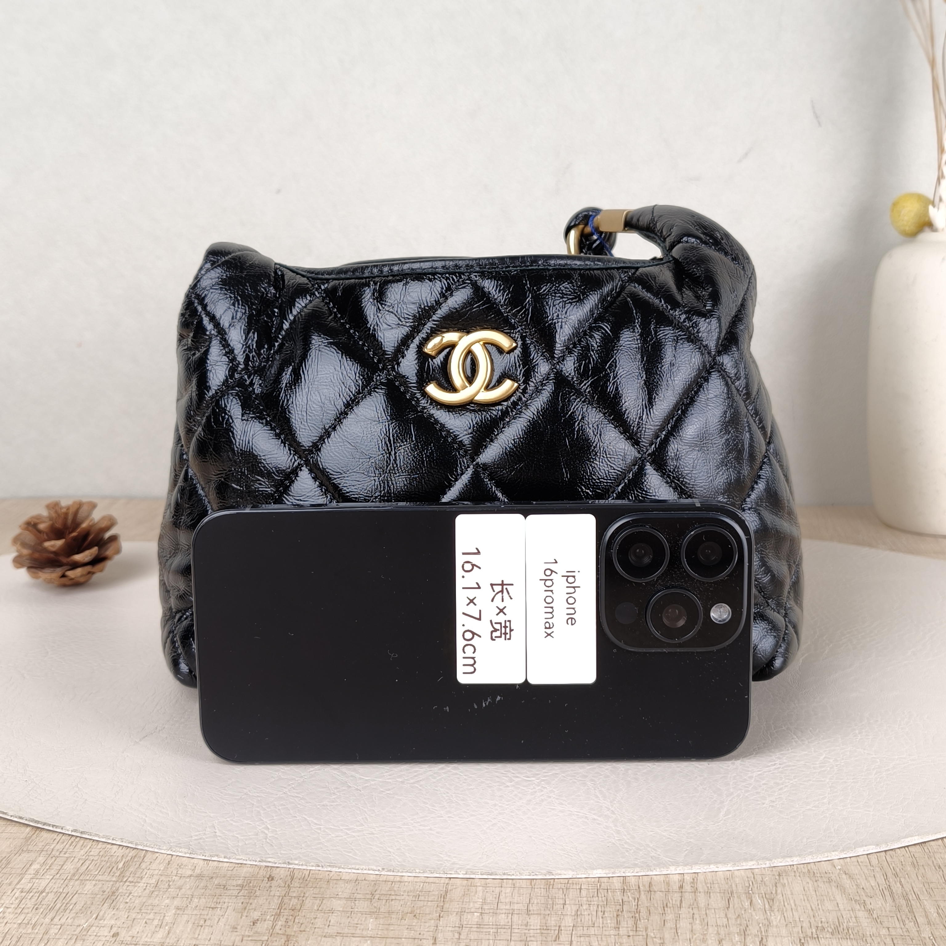 Chanel Shoulder Bag Hobo Black Lambskin Small22.5 × 8.5 × 19.5 cm — cover view 4 of 5