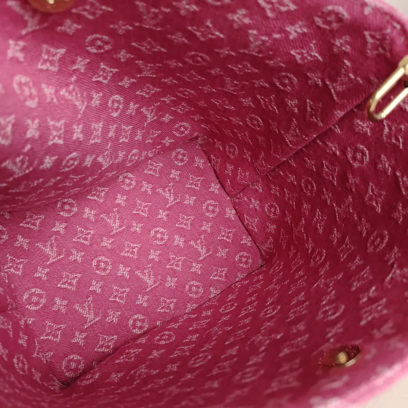 Louis Vuitton Top Handle Bag ALL IN BB BB 16 × 12 × 18 cm — detail view 6 of 10