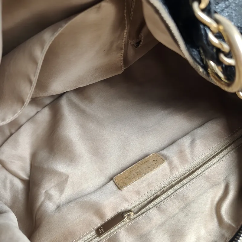 Chanel Shoulder Bag Tote Bag Black Calfskin One Size 32 × 14 × 19 cm 11 — detail view 6 of 11