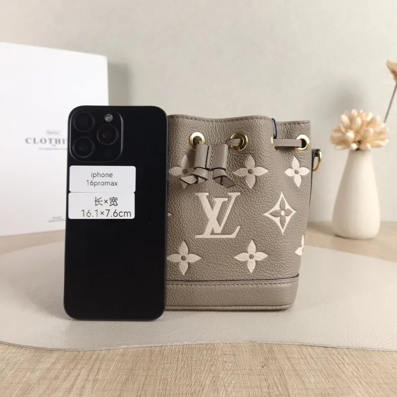 Louis Vuitton Crossbody Bag NANO NOÉ Bucket Bag Nano · White Empreinte Embossed Calfskin nano 13 × 10 × 16 cm — cover view 3 of 5