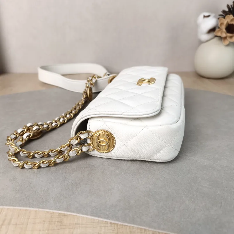 Chanel Crossbody Bag Crossbody Bag White Gold Grained Calfskin One Size 17 × 3 × 9.5 cm — detail view 5 of 11