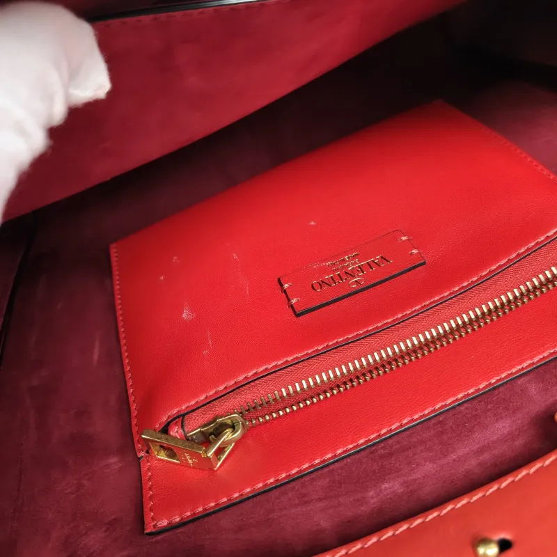 Valentino Top Handle Bag VRING Top Handle Bag Red Calfskin One Size31 × 13 × 23 cm — detail view 5 of 14