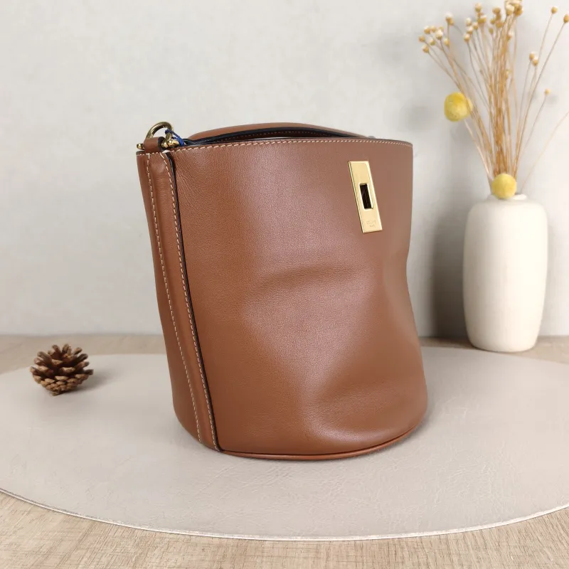 CELINE Crossbody Bag Bucket 16 Bucket Bag Caramel Calfskin Small 16 × 16 × 18 cm — cover view 3 of 5