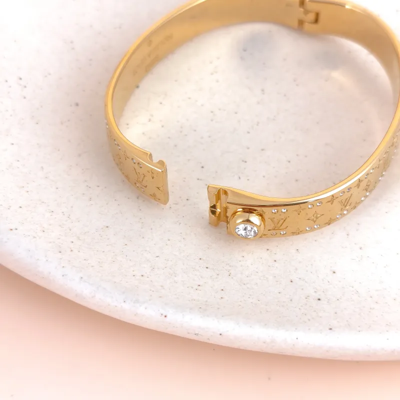 Louis Vuitton Bangle logo Bangle Gold One Size M — cover view 4 of 7