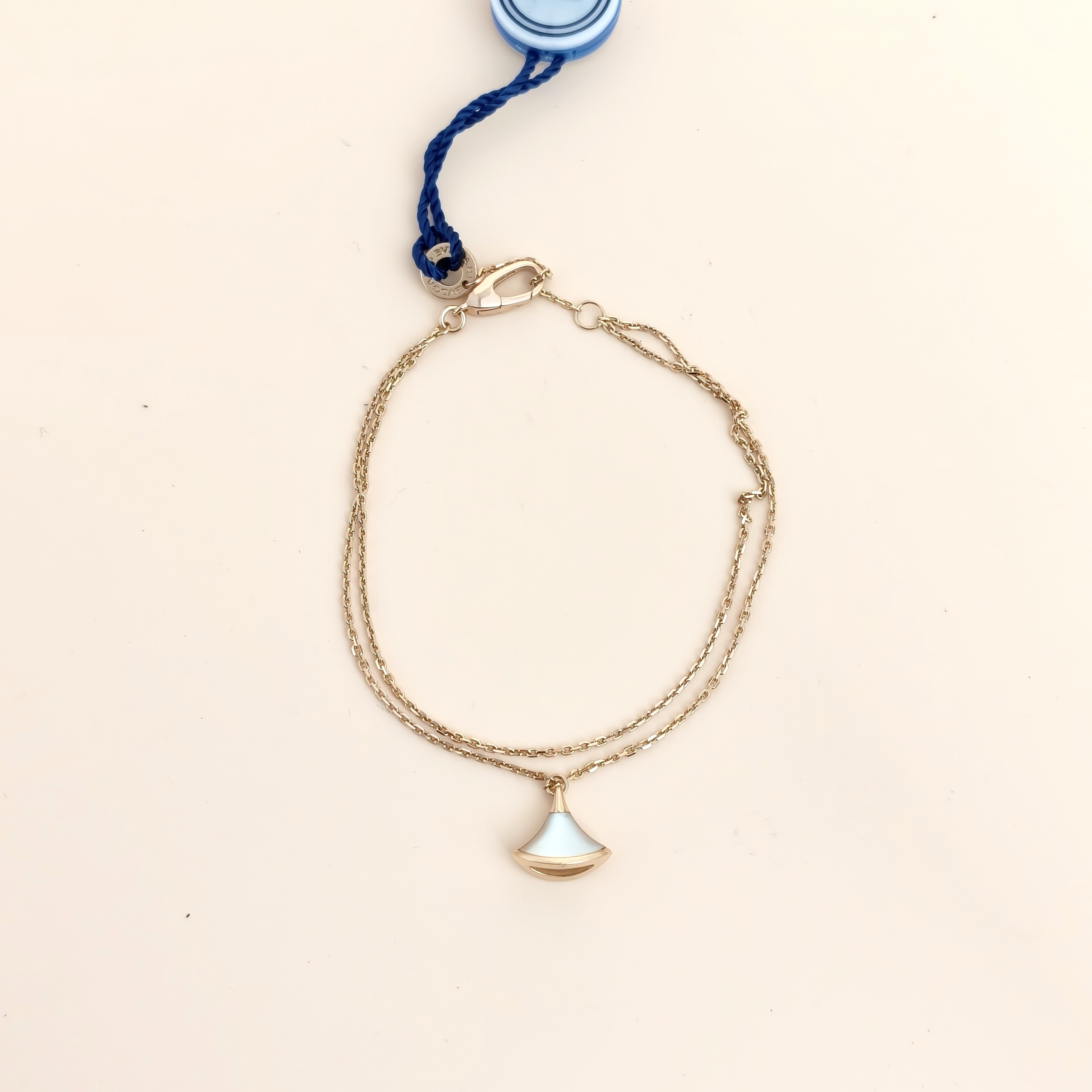 Bvlgari Bracelet DIVAS’ DREAM Collection White Mother-of-Pearl Bracelet Gold18k Pearl One Size17-19