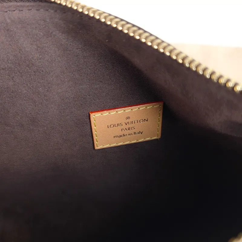 Louis Vuitton Crossbody Bag Side Trunk Box Monogram PVC Medium 23.5 × 8.5 × 16 cm — detail view 10 of 10