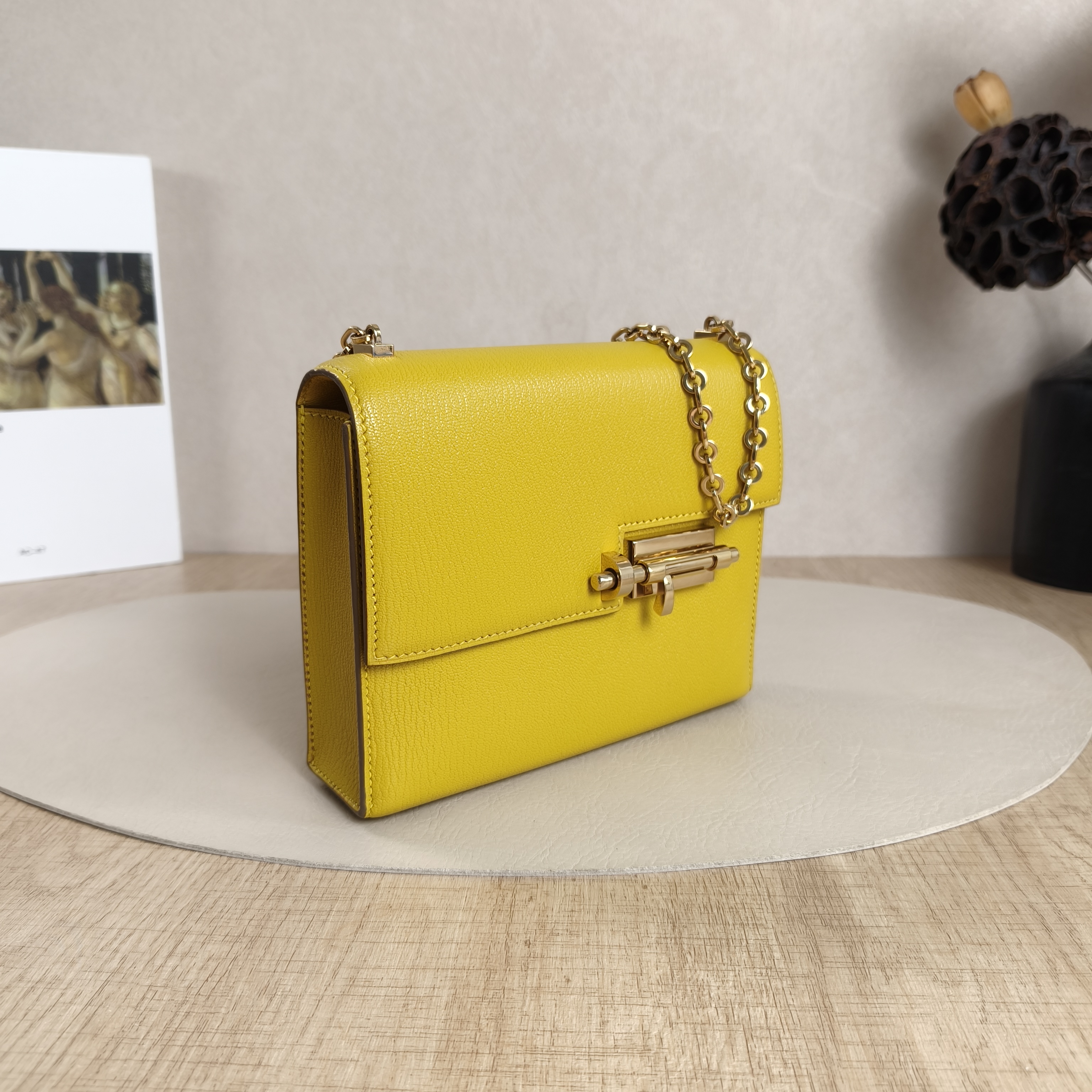 Hermès Crossbody Bag Verrou Chaine 2P Lambskinmini17 × 4.2 × 14 cm — cover view 6 of 10