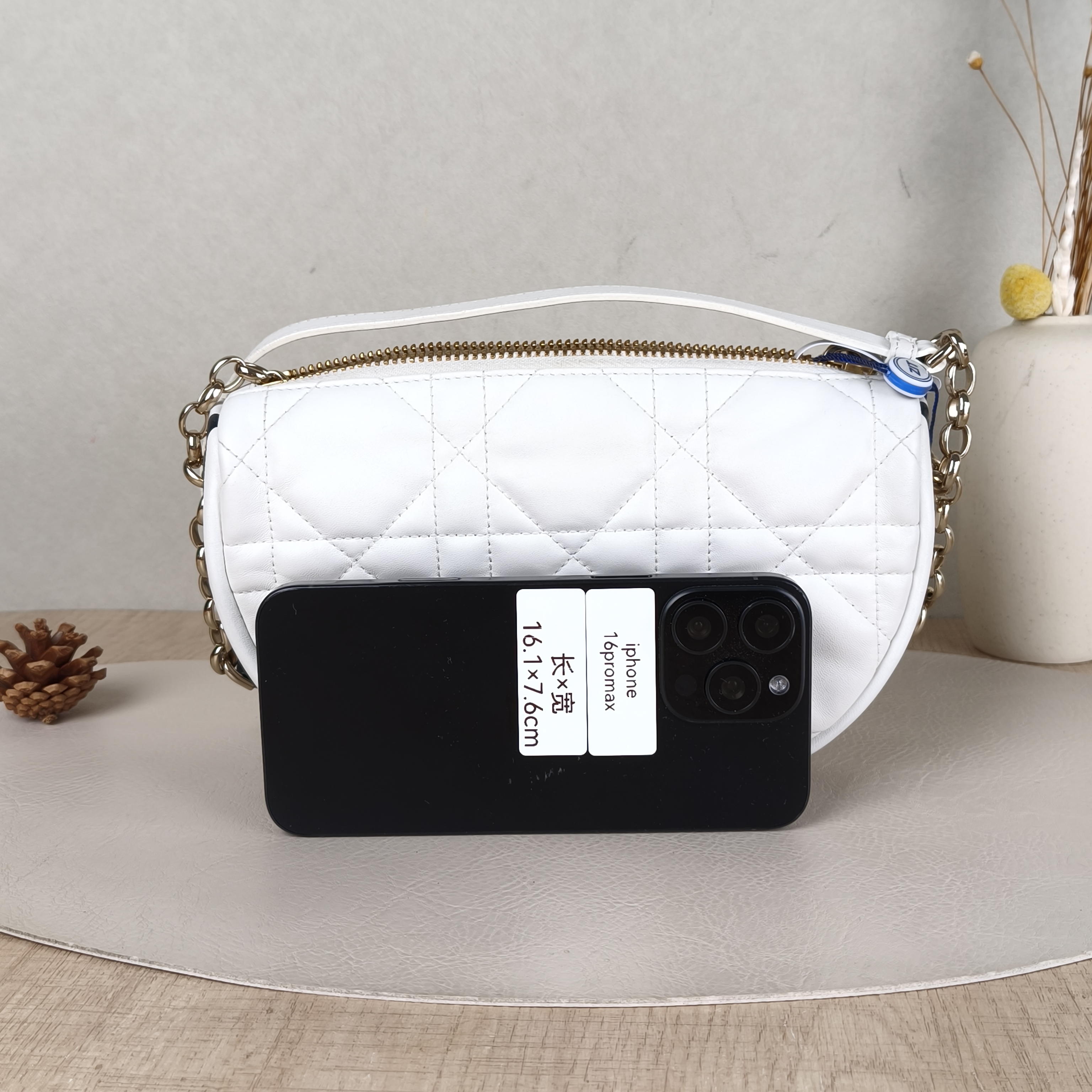 DIOR Shoulder Bag Vibe Hobo White SL ambskin Small20 × 7 × 15 cm — cover view 4 of 5