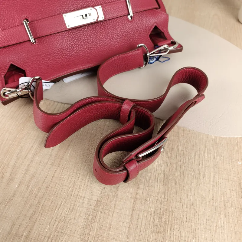 Hermès Shoulder Bag Jypsiere 31 K5 TC Calfskin Medium 31 × 14 × 25 cm T — detail view 8 of 12