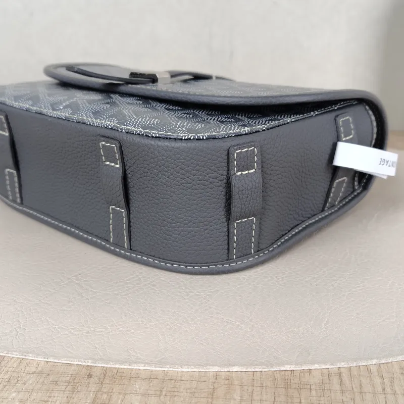 GOYARD Crossbody Bag BELVEDERE Messenger Bag Grey PVC Small 22 × 7 × 16 cm — detail view 2 of 11