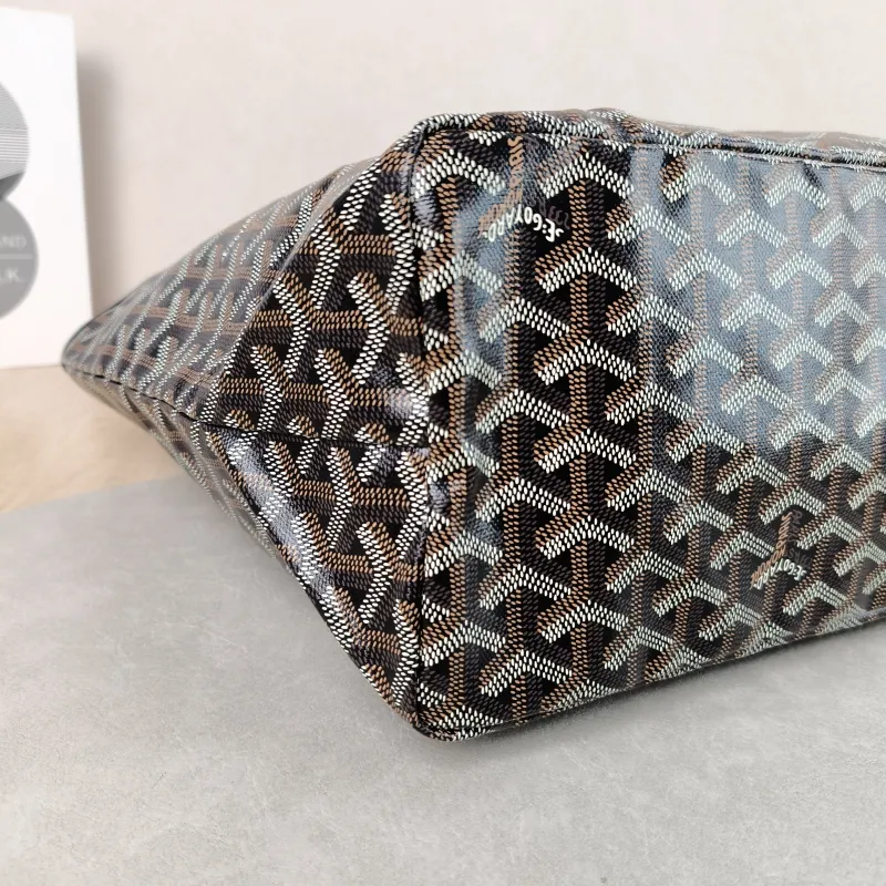 GOYARD Shoulder Bag SAINT LOUIS Shopping Tote Black ine Canvas Small 34 × 15 × 28 cm — detail view 1 of 11