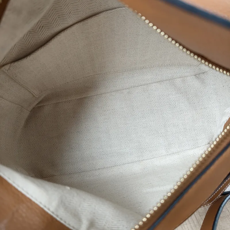LOEWE Crossbody Bag Puzzle Caramel CC alfskin Small 24 × 10.5 × 16.5 cm — detail view 6 of 15