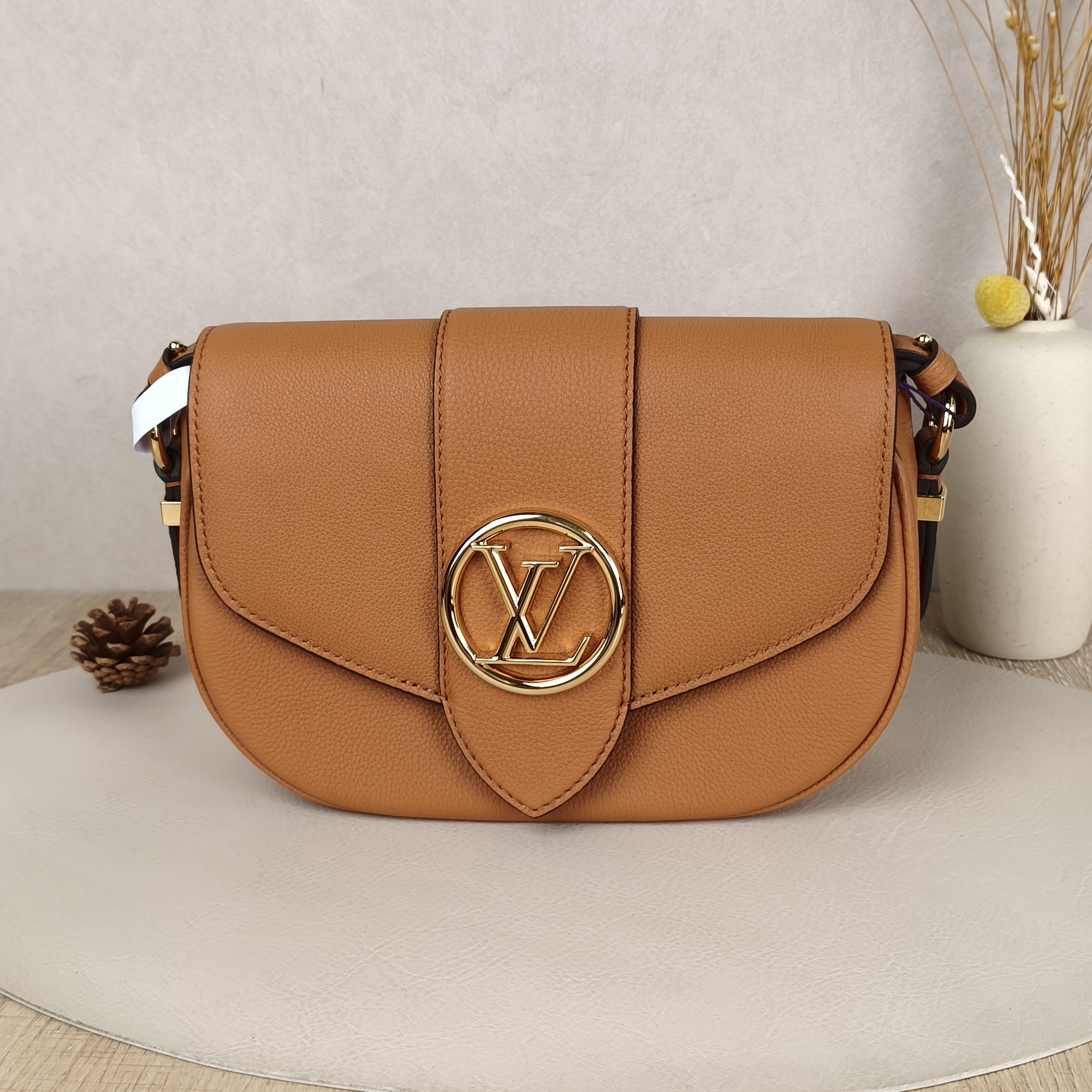 Louis Vuitton Crossbody Bag Pont 9 Soft Messenger Bag Calfskin Small21 × 6.5 × 15 cm