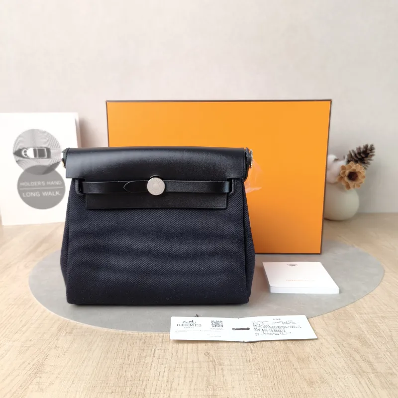 Hermès Crossbody Bag Herbag Zip 20 Black Canvas Mini 20.5 × 7 × 16.5 cm G — cover view 2 of 6