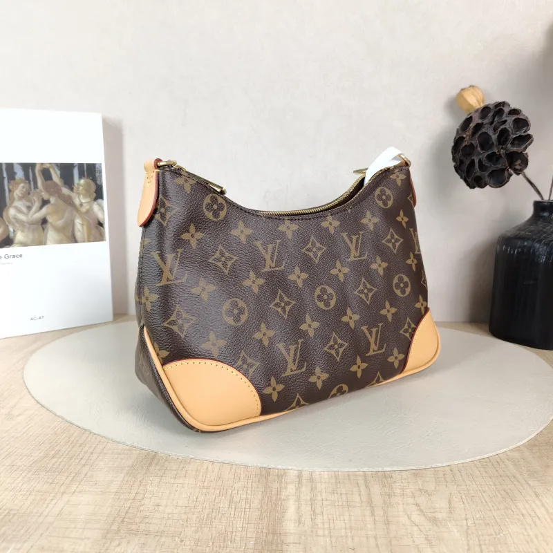 Louis Vuitton Crossbody Bag Boulogne PVC Small 26 × 9.5 × 16 cm — cover view 4 of 6