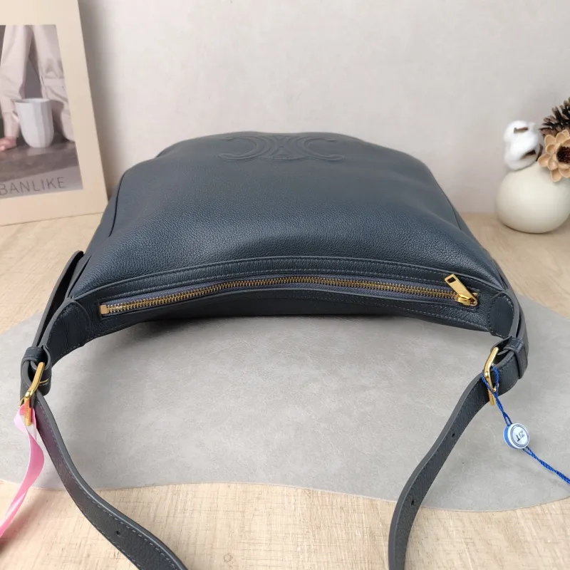 CELINE Shoulder Bag HELOISE TRIOMPHE Grey Calfskin Medium 28.5 × 8 × 30 cm — detail view 10 of 14
