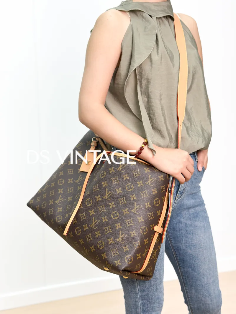 Louis Vuitton Crossbody Bag Carryall Monogram PVC Medium 39 × 15 × 30 cm — on-model view 3 of 6