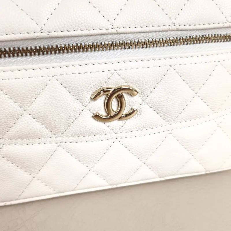 Chanel Crossbody Bag lp Box Bag Top Handle Crossbody Bag White Grained Calfskin 19 × 5 × 12 cm — detail view 4 of 12
