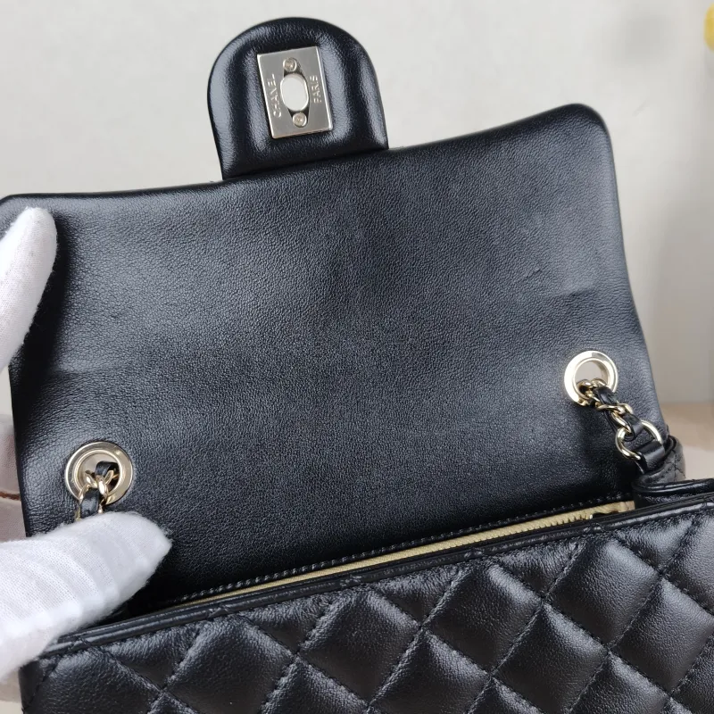 Chanel Crossbody Bag Classic Flap Large Mini CF Mini C Black SL ambskin mini 20 × 6 × 12 cm — detail view 13 of 15