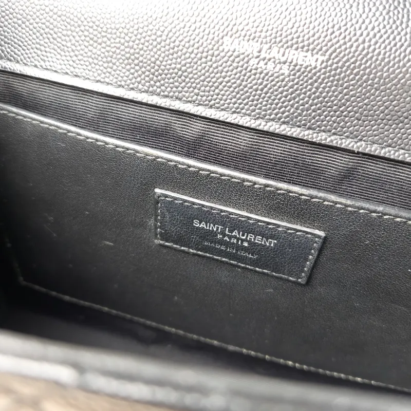 SAINT LAURENT Crossbody Bag ENVELOPE Black Calfskin Medium24 × 6 × 17.5 cm — detail view 9 of 12