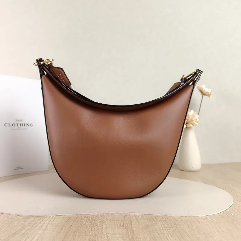 LOEWE Shoulder Bagluna Shoulder Bag Caramel Calfskin One Size32 × 9 × 27 cm — cover view 5 of 5
