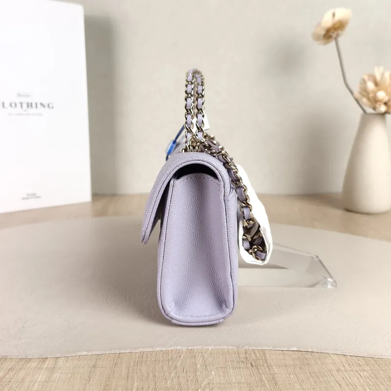 Chanel Crossbody Bag kelly Grained Calfskin One Size 18 × 4.5 × 10 cm — detail view 1 of 11