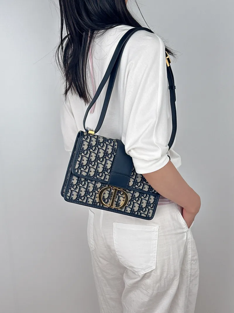 DIOR Crossbody Bag30Montaigne 30 Edition Canvas Medium24 × 8 × 17 cm — on-model view 2 of 3