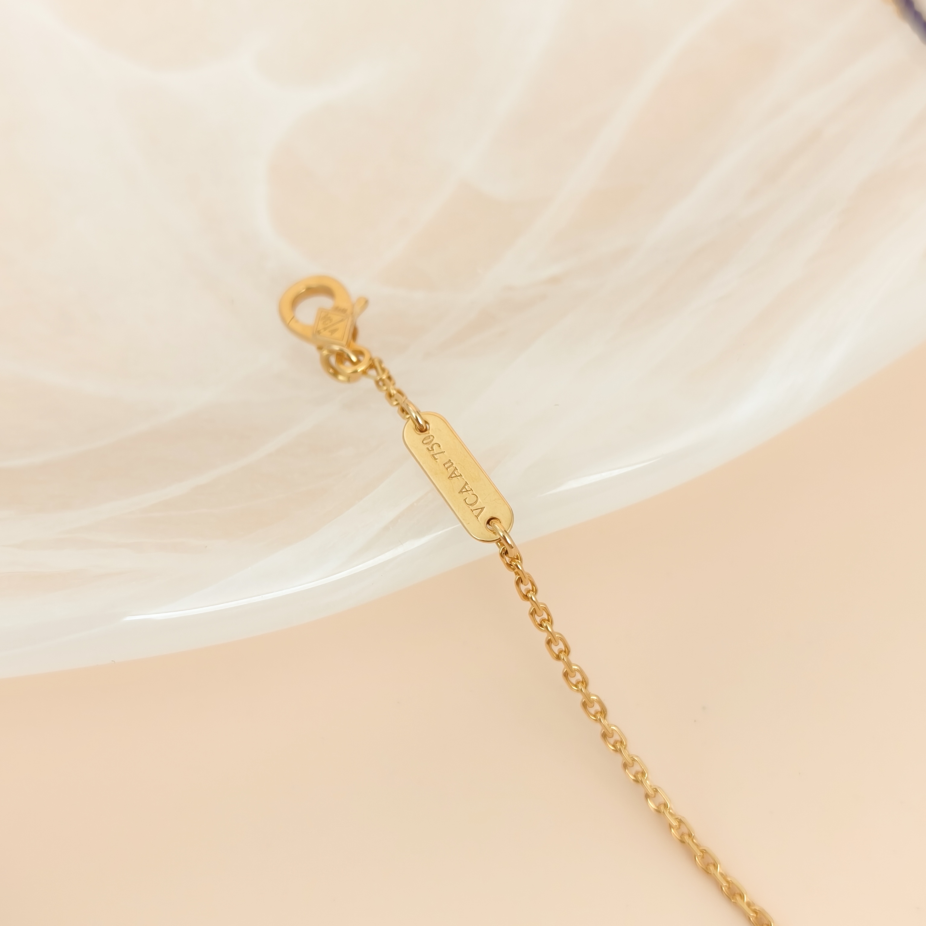 Van Cleef & Arpels Necklace Alhambra Alhambra Collection Necklace 18KY ellow Gold1.5 × 1.5 × 42 cm — cover view 4 of 11