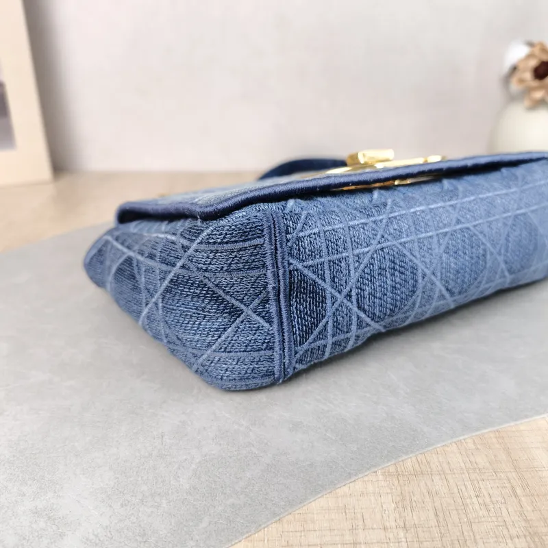 DIOR Crossbody Bag Caro Chain Bag Blue Small 20 × 7 × 13.5 cm — detail view 8 of 10