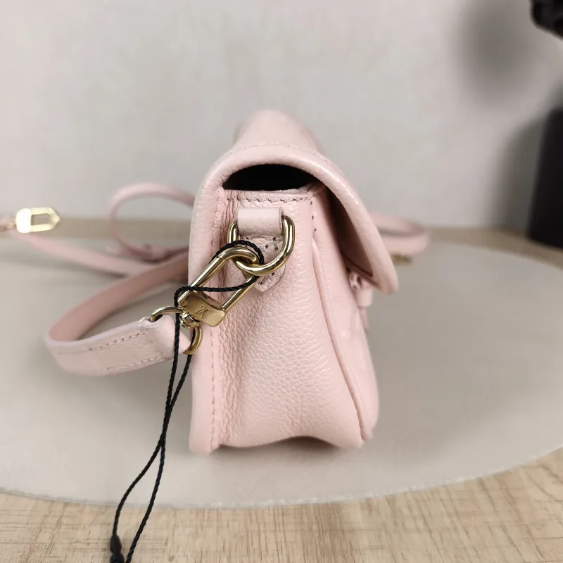 Louis Vuitton Crossbody Bag Diane Baguette Bag Empreinte Embossed Calfskin Monogramnano19 × 6 × 10.5 cm — detail view 3 of 11