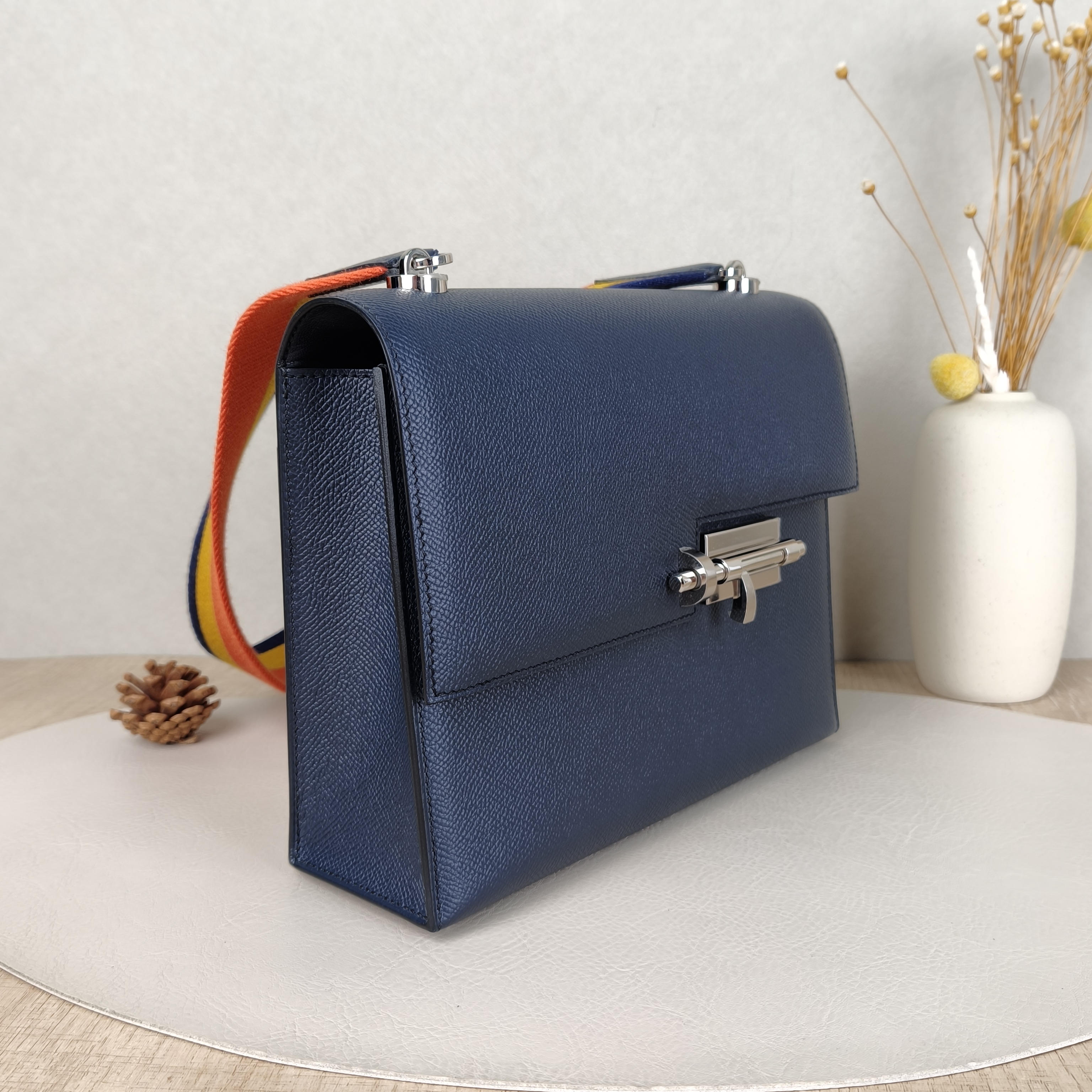 Hermès Crossbody Bag Verrou 23 Epsom Embossed Calfskin 23 × 7 × 18 cm — cover view 2 of 5