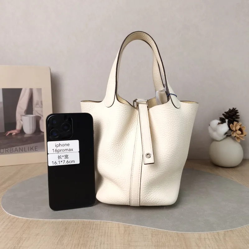 Hermès Top Handle Bag Picotin Lock 18 18 10Craie Taurillon Clemence TC Calfskin Small 18 × 13 × 18 cm Z Conditioned — cover view 4 of 6