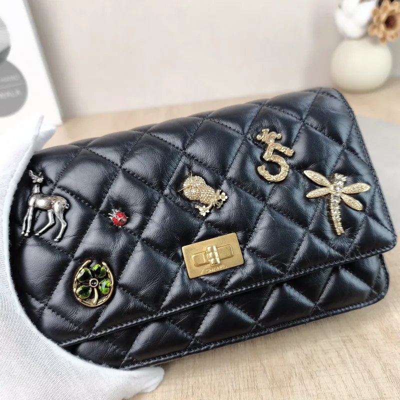 Chanel Crossbody Bag Edition2.55 woc Black Calfskin Mini 19.2 × 3.5 × 12.3 cm 24 — detail view 5 of 10