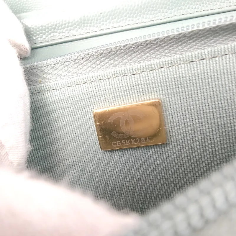 Chanel Crossbody Bag Classic Flap WOC CF WOCWOC Bag Green Grained Calfskin 19.2 × 3.5 × 12.3 cm — detail view 10 of 12