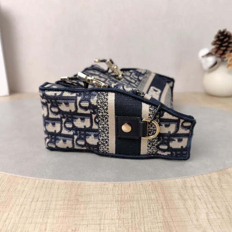 DIOR Crossbody Bag camp Messenger Bag Blue Canvas Small23 × 8 × 15 cm — detail view 8 of 13
