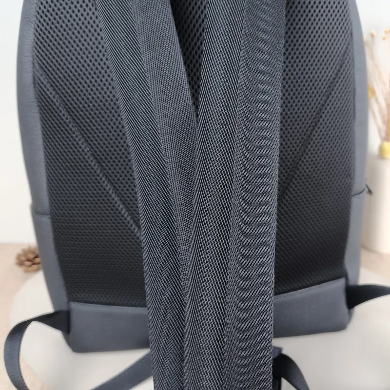 Louis Vuitton Backpack discovery Backpack Black Calfskin 29 × 20 × 38 cm — detail view 7 of 12