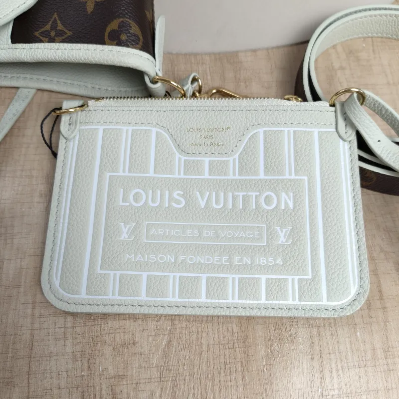 Louis Vuitton Crossbody Bag NEVERFULL INSIDE OUT BB Green PVC · Calfskin BB26.5 × 11 × 16.5 cm — detail view 12 of 15