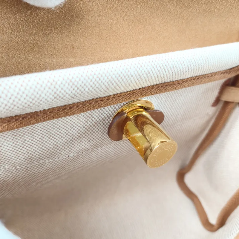Hermès Crossbody Bag Herbag Zip 20 Beige Brown Calfskin，Canvas Mini 20.5 × 7 × 16.5 cm G — detail view 2 of 13