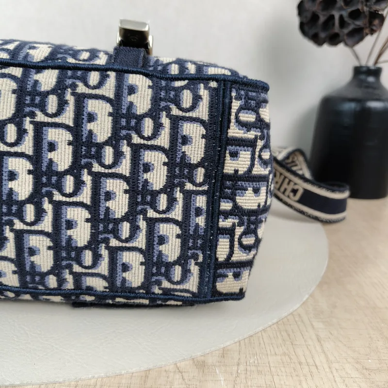 DIOR Crossbody Bag camp Messenger Bag Blue Canvas Medium29 × 12 × 22 cm — detail view 3 of 11