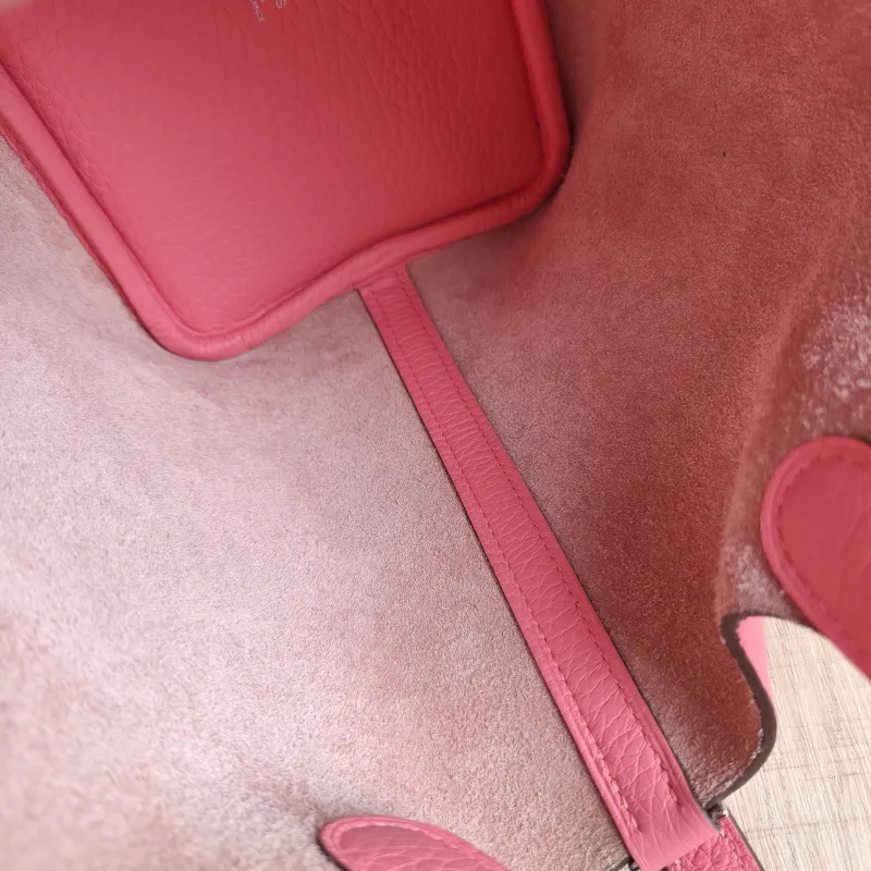 Hermès Top Handle Bag Picotin Lock 18 18 8W Small 18 × 13 × 18 cm K — detail view 8 of 11
