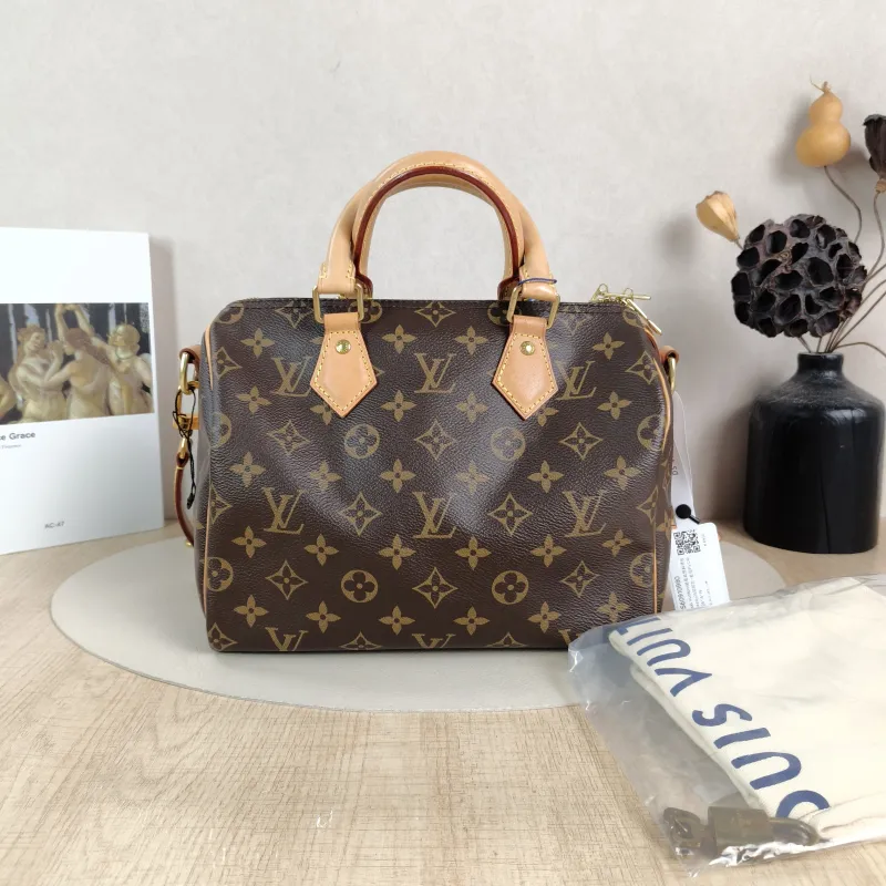 Louis Vuitton Crossbody Bag Speedy25Shoulder Strap Edition-Monogram PVC Medium25 × 15 × 19 cm — cover view 6 of 6