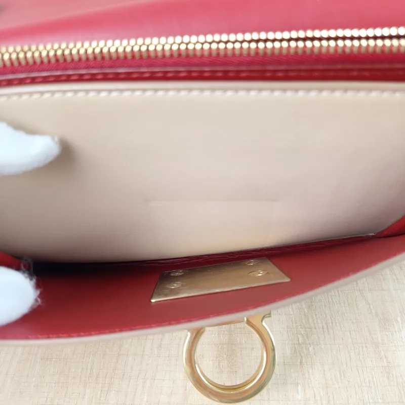 FERRAGAMO Shoulder Bag Shoulder Bag Taupe Calfskin 25.5 × 5 × 16 cm — detail view 13 of 14