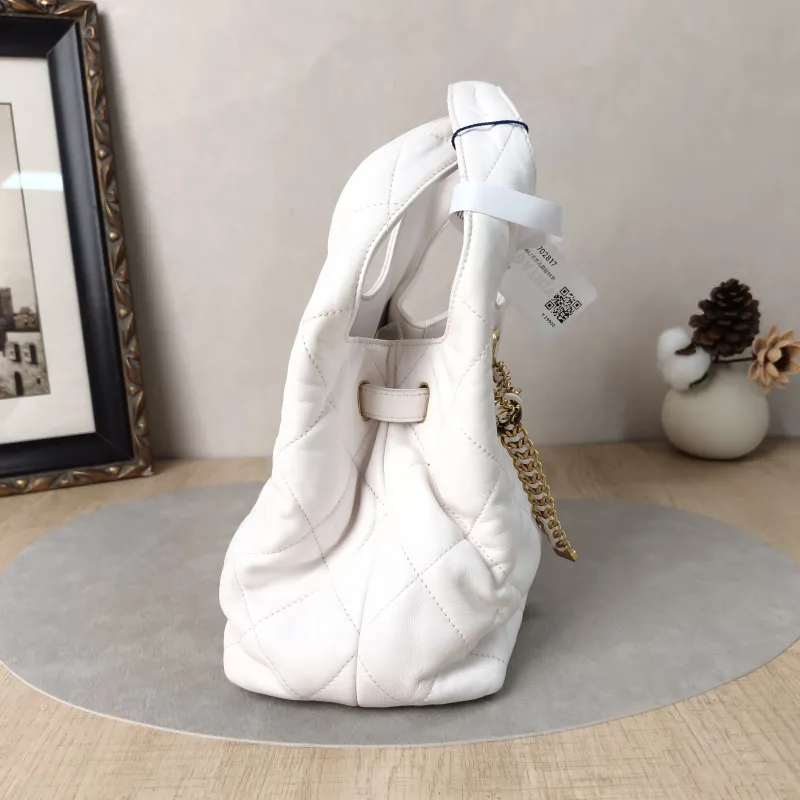 Chanel Top Handle Bag25p hobo White Calfskin24 × 10 × 14 cm — detail view 6 of 14