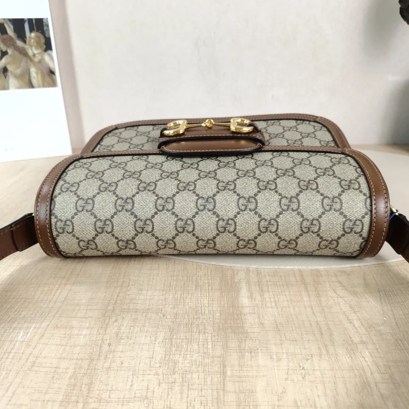 GUCCI Shoulder Bag Horsebit 1955 Horsebit Medium Monogram PVC Medium 25 × 8 × 18 cm — detail view 4 of 11