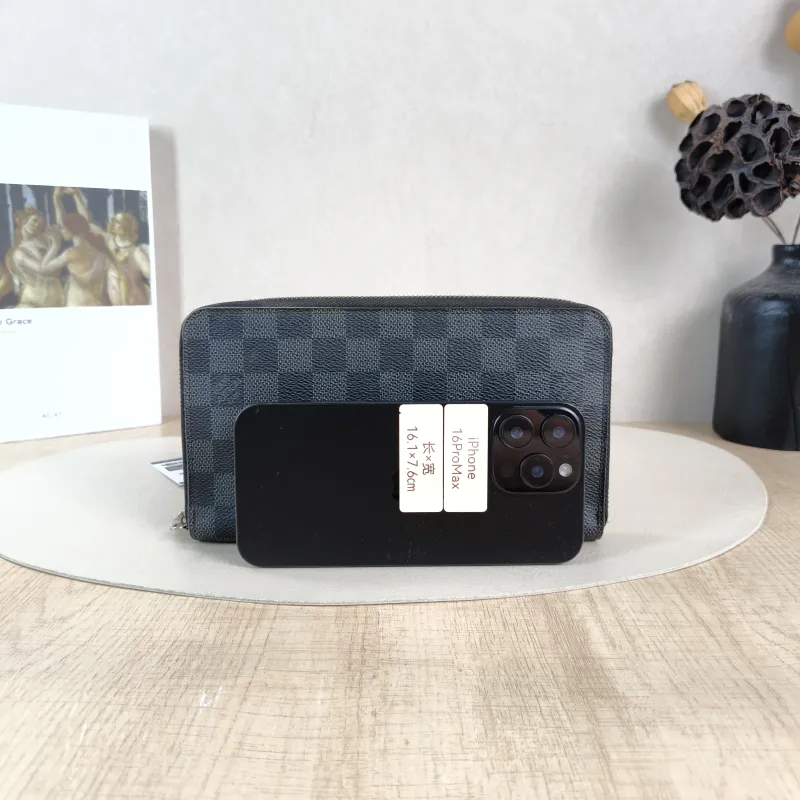 Louis Vuitton Wallet Edition Wallet PVC One Size20.5 × 2 × 12 cm — cover view 3 of 5