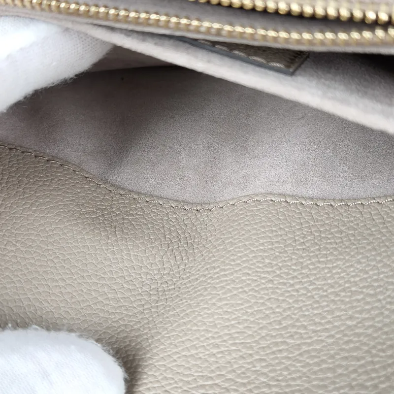 Louis Vuitton Crossbody Bag Pochette Métis East West Empreinte Embossed Calfskin Monogram Small21.5 × 6 × 13.5 cm — detail view 2 of 15