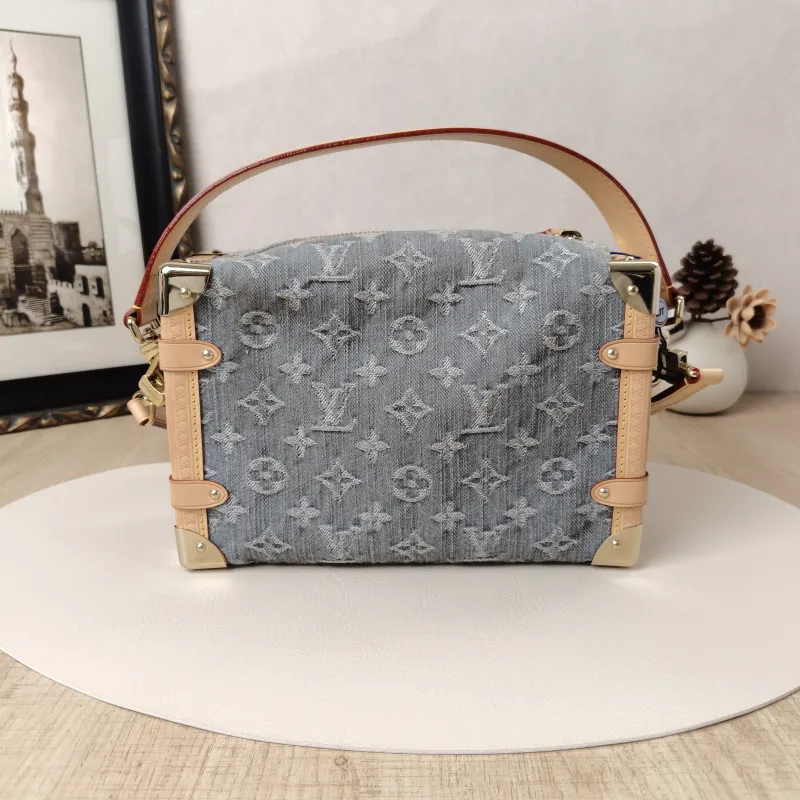 Louis Vuitton Crossbody Bag Side Trunk Box Grey Medium23.5 × 8.5 × 16 cm — cover view 8 of 10