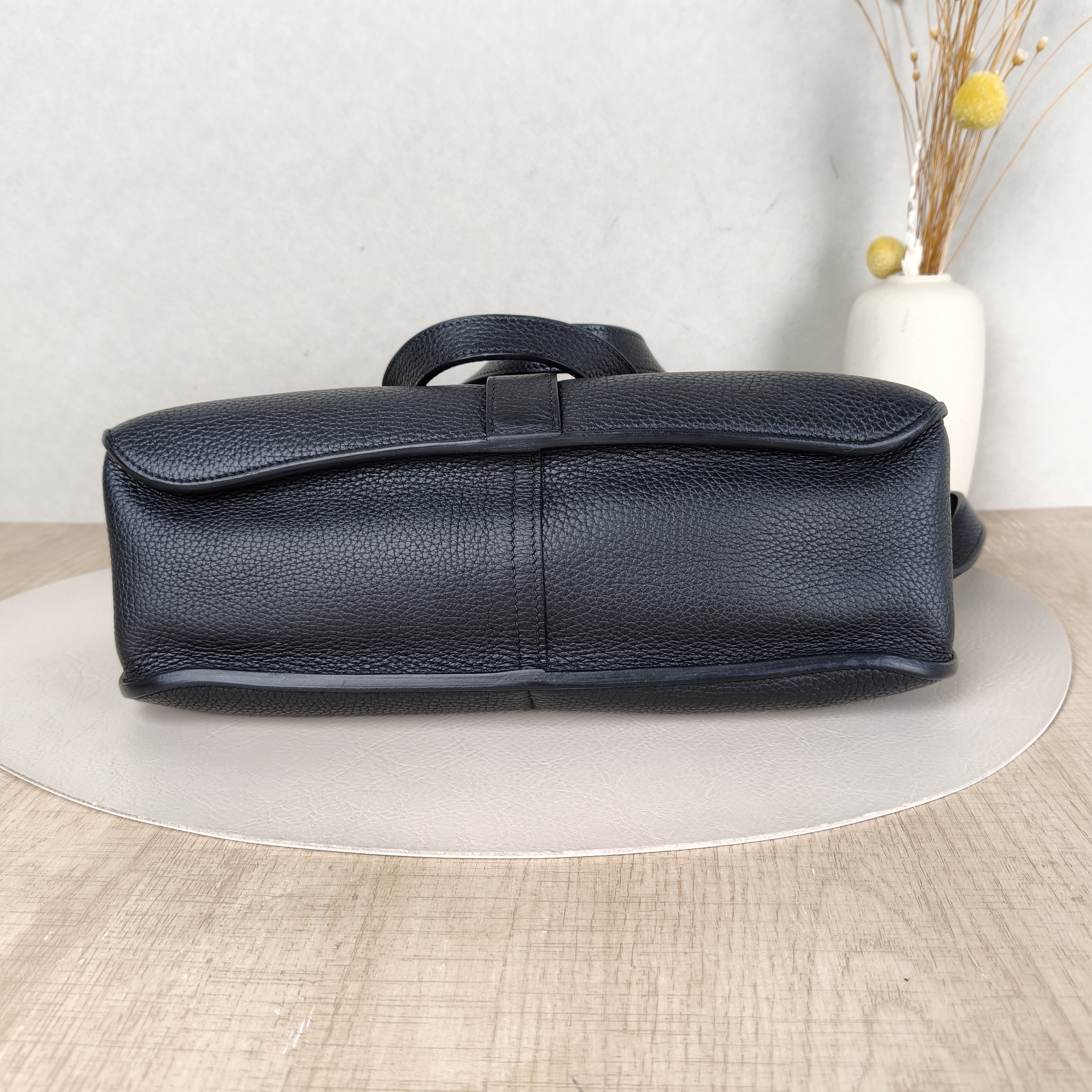 Hermès Shoulder Bag Halzan 31Black TC Calfskin Medium31 × 9 × 28.5 cm — cover view 4 of 5
