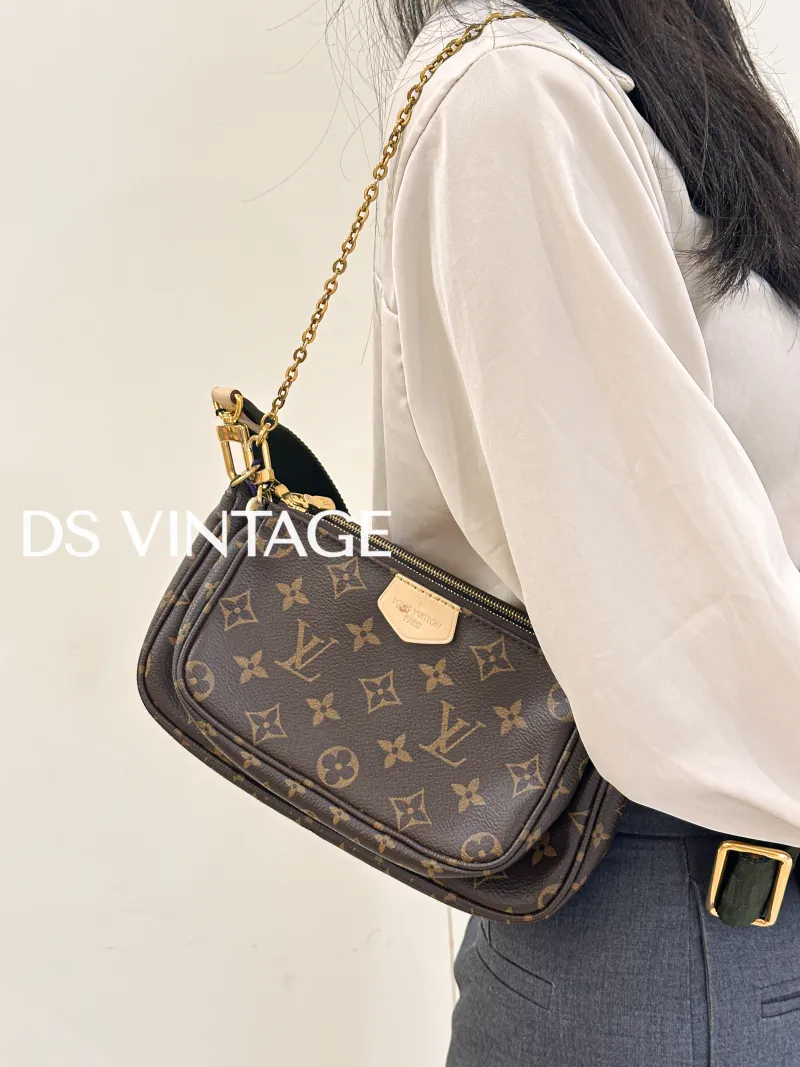 Louis Vuitton Crossbody Bag Multi Pochette Accessoires Shoulder Strap PVC Small 24 × 4 × 13.5 cm — on-model view 2 of 3